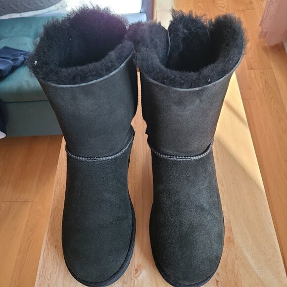 Ugg Bailey Bow II Boot size 10 - Picture 3 of 7